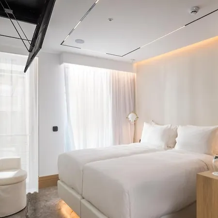 Ethereal White & - Adults Only Hotel
